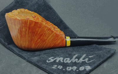 Perfekte Pfeife von Hans Wormit (SNAHTI),  Freehand, Flame Grain, oFi, NOS