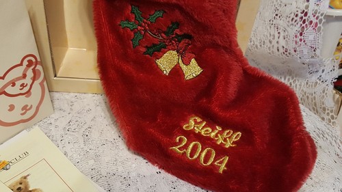 NIB Steiff Club Teddy Bear with Christmas Stocking 2004 Certificate and box - Picture 4 of 13