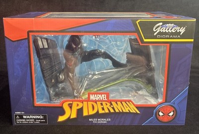 Marvel Gallery Diorama Spiderman Miles Morales Figure Statue PVC Diamond Select