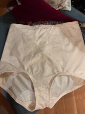 Vintage Retro 1950s Women  s Ivory Girdle Size medium