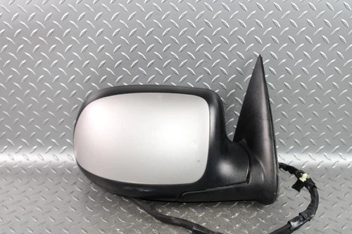 03-06 Avalanche Silver Pine Birch Passenger Right Power Door Mirror Turn Signal