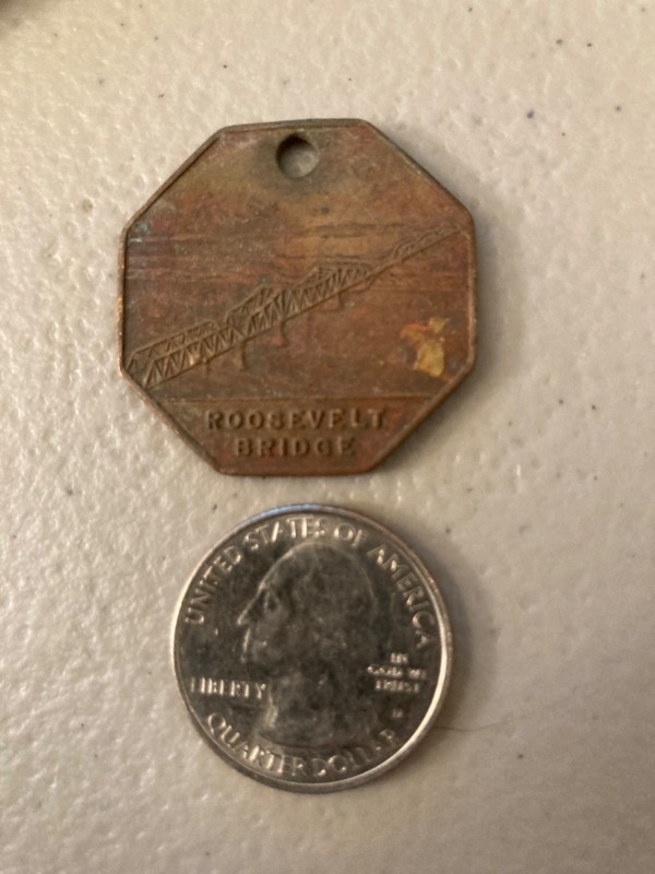 TOKEN THE ROOSEVELT BRIDGE AT CORNWALL, ONT-THE SEAWAY CITY WELCOMES YOU" TOKEN