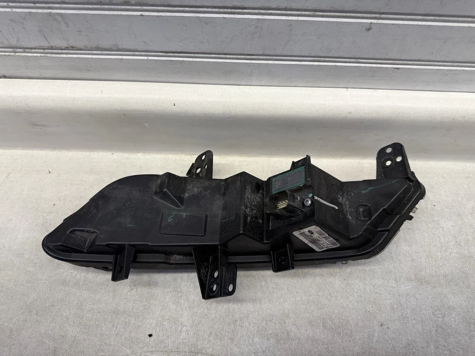 Lincoln MKZ 2013-2016 luz antiniebla lado del pasajero derecho OEM Foto 4 de 4