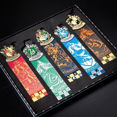 Harry Potter - Gryffindor Crest Bookmark | PAN Vision