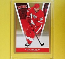 MIKE MODANO  2010-11  VICTORY GOLD   #290  Detroit Red Wings (Dallas Stars)