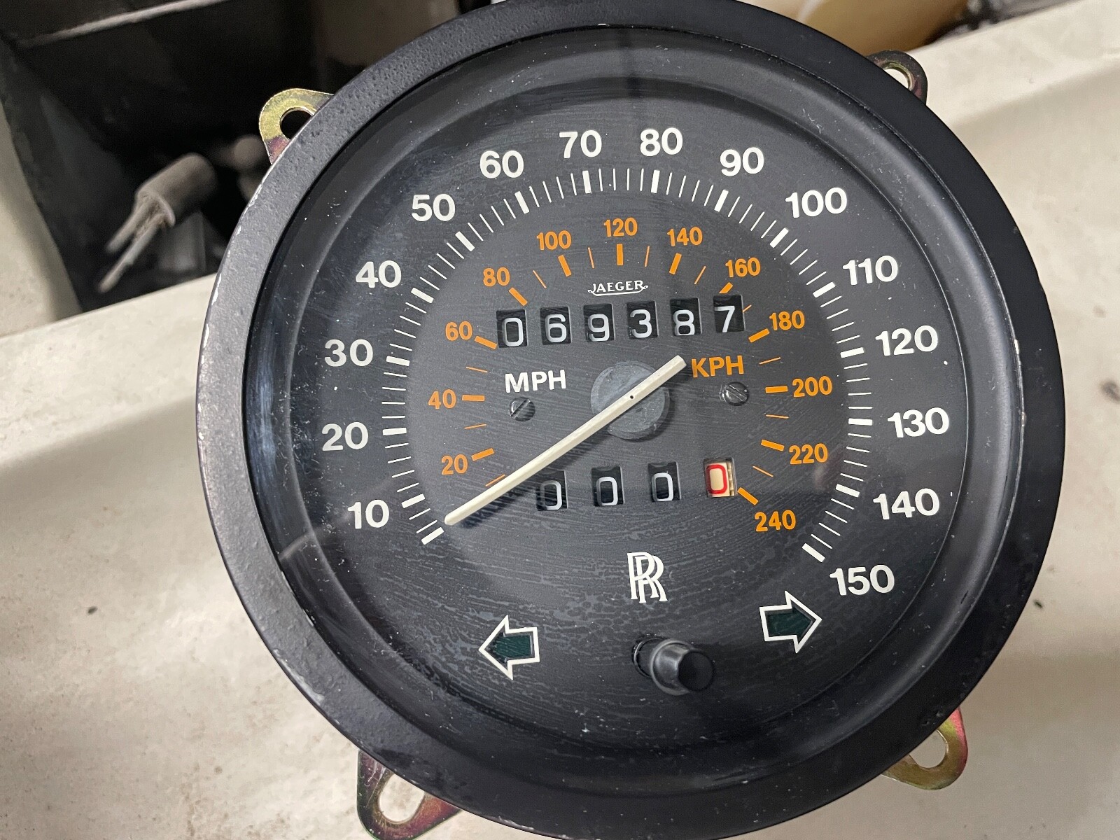 ROLLS ROYCE SILVER SPUR  SPEEDOMETER CLUSTER REBUILT  140 MPH FITS 1981 1986