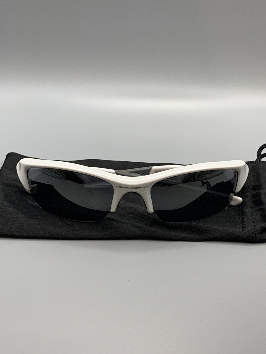OAKLEY Flak White Black Iridium Polarized Mirrored 03-882 63 OAKLEY Flak White Black Iridium Polarized Mirrored 03-882 63