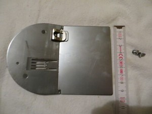 Pfaff 208 Nähmaschine original Nähplatte Stichplatte Stopfplatte Deckel Zubehör