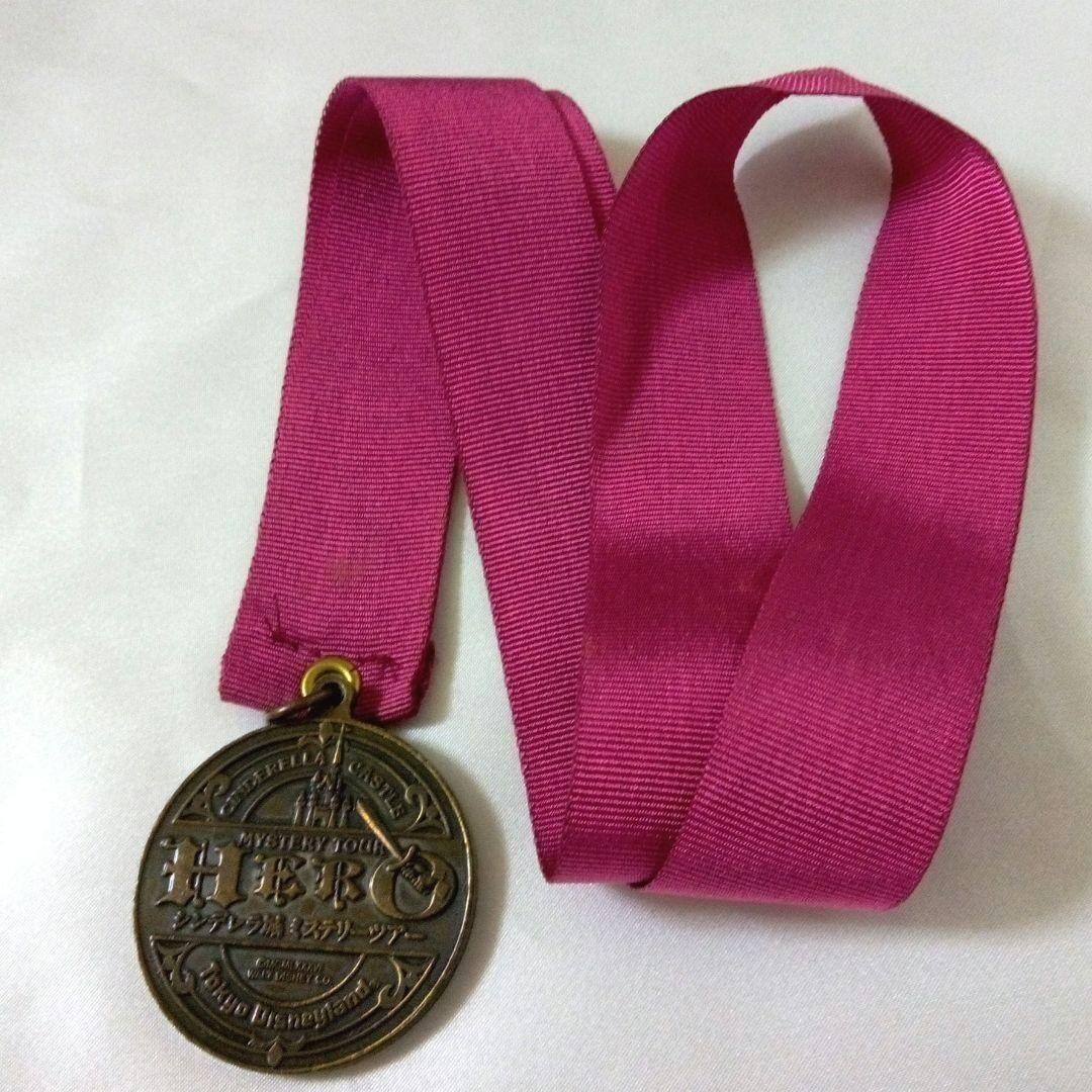 RARE Tokyo Disneyland Cinderella Castle Mystery Tour HERO MEDAL