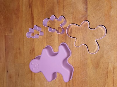 Baking boutique QVC farbenfrohe Backform Lebkuchenmann aus Silikon - neu 4teilig
