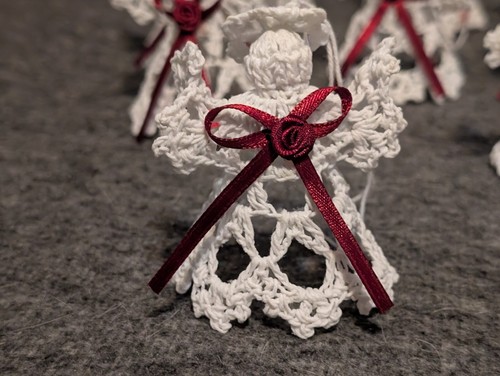 Lot of 9 Handmade Starched Stiffened White Crochet Angel Ornaments Red Bows - Picture 9 of 10