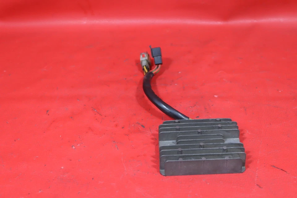 2005 DUCATI MONSTER 620 OEM RECTIFIER VOLTAGE REGULATOR - Image 2 of 4