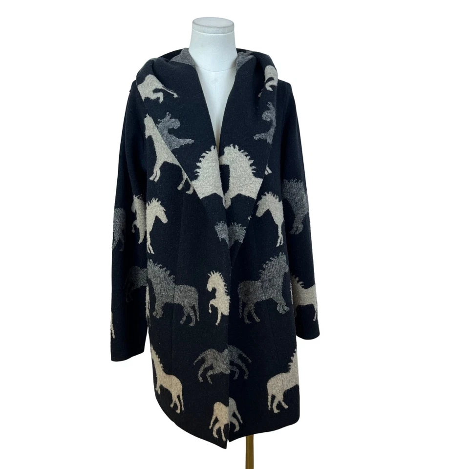 Field Flower 女式黑色羊毛混纺连帽开衫带马印花 S 码 — 第 2/4 张图片