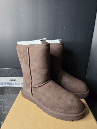 UGG Classic Short II Damenstiefel – schokoladenfarben, US 10