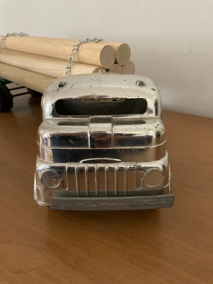 Vintage Structo Chrome Semi Logging Truck C-3044 With Logs VG - Image 2 of 4