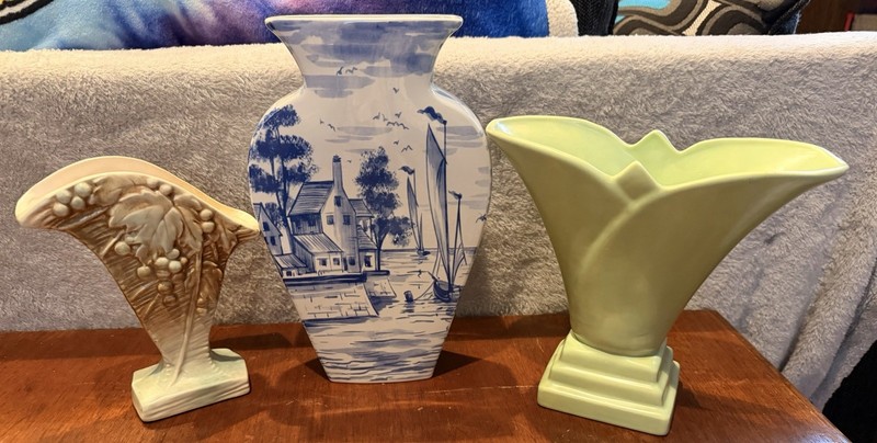 Set Vintage Flower Vase McCoy Abingdon Pottery Fan Tulip Green Spode Delfware