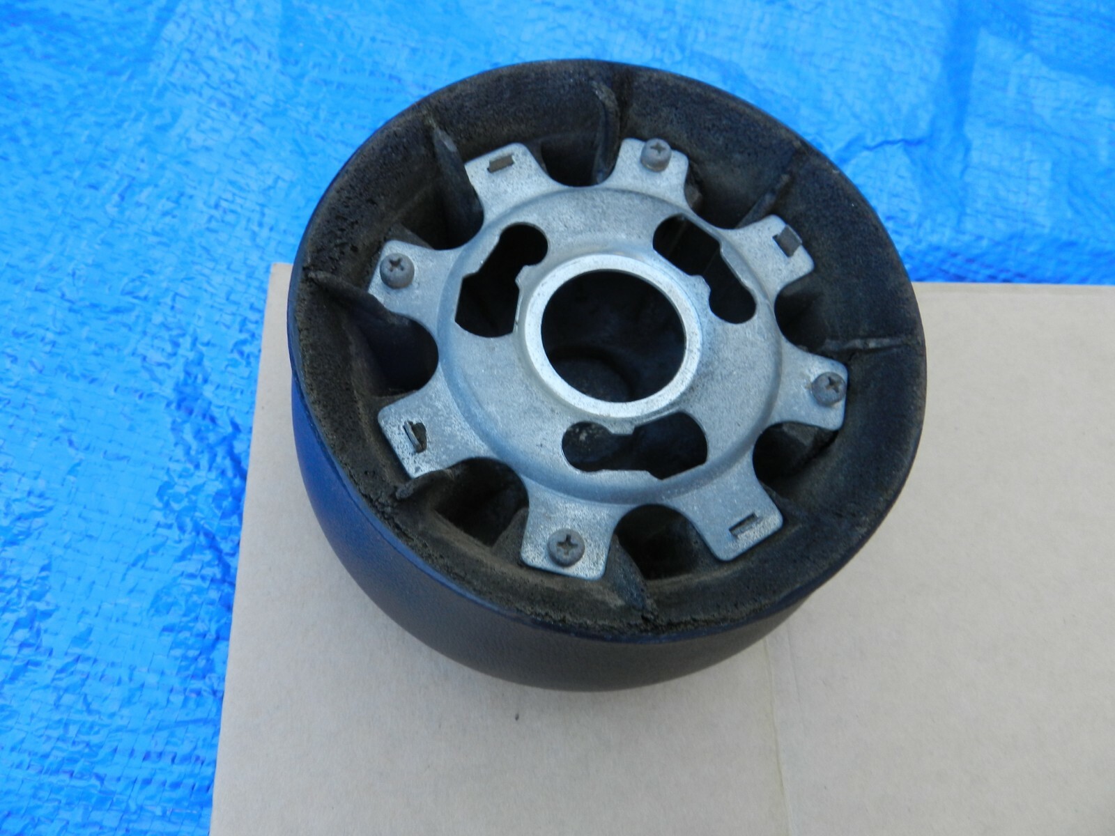 Image 3 - DATSUN 260Z STEERING WHEEL HORN PAD GENUINE DATSUN /SUITS 2 DOOR 2+2