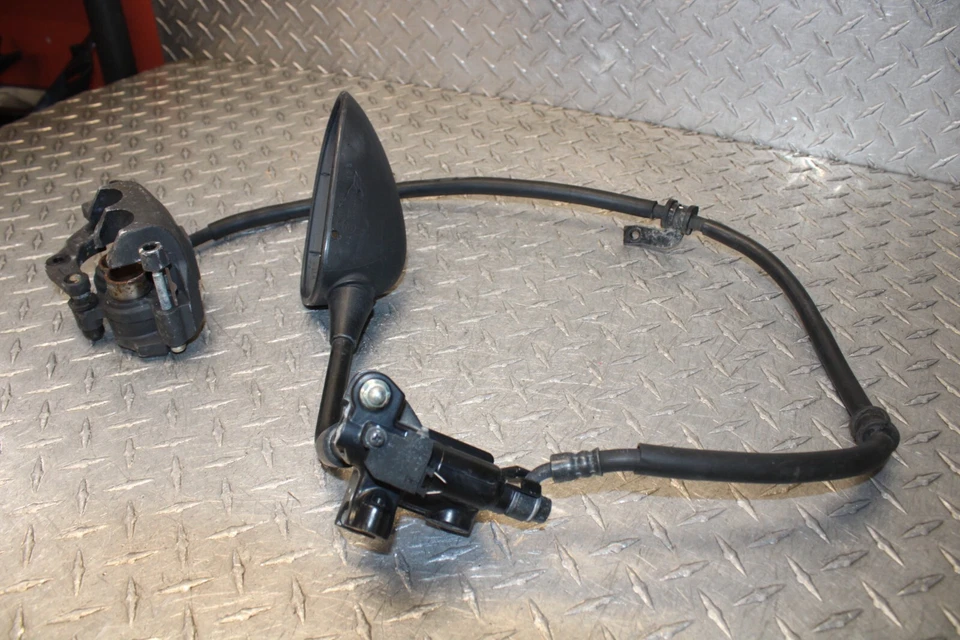 13 / 17 Honda CB500X / CB500F Front Brake Caliper Master Cylinder Hose Set - Image 4 of 4