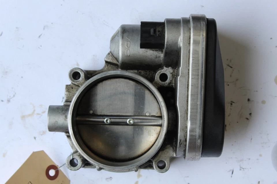 BMW 530i E60 2004-2007 carrocería del acelerador del motor K3306 Foto 2 de 4