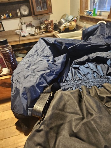 Vintage Walls Blizzard Pruf Insulated Coveralls Sz Medium Belted Outerwear hood - Picture 19 of 21
