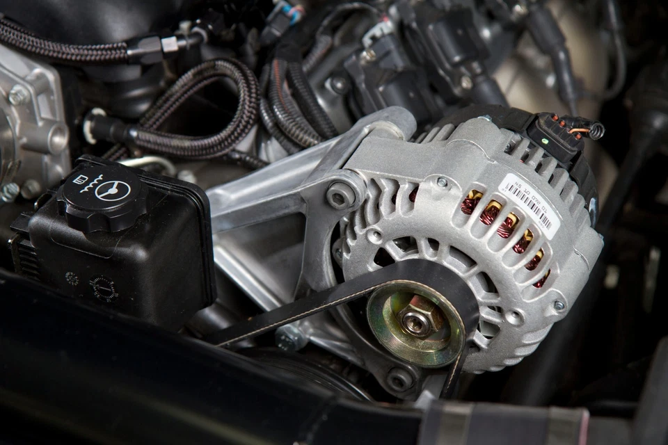 Soporte de accionamiento accesorio Holley 20-135 LS/LT Foto 3 de 4