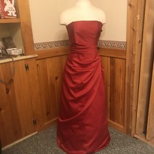 Red strapless gown Ruched Torso Bust: 31  -32  Formal Prom Ball Concert Holiday