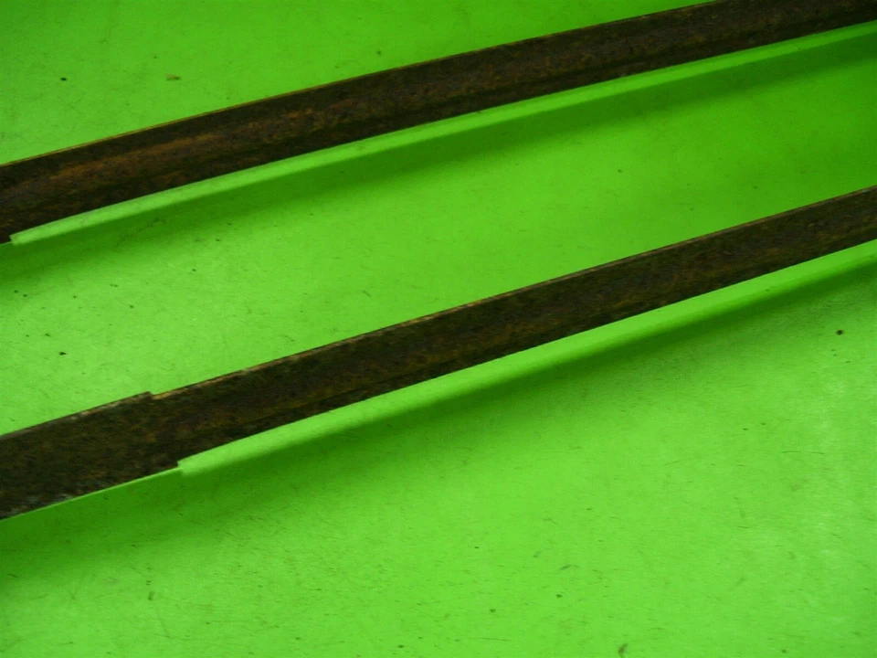 65 Chevy Impala SS 2-дверный жесткий верх задний топливный бак монтажные ремни OEM пара  - Изображение 4 из 4