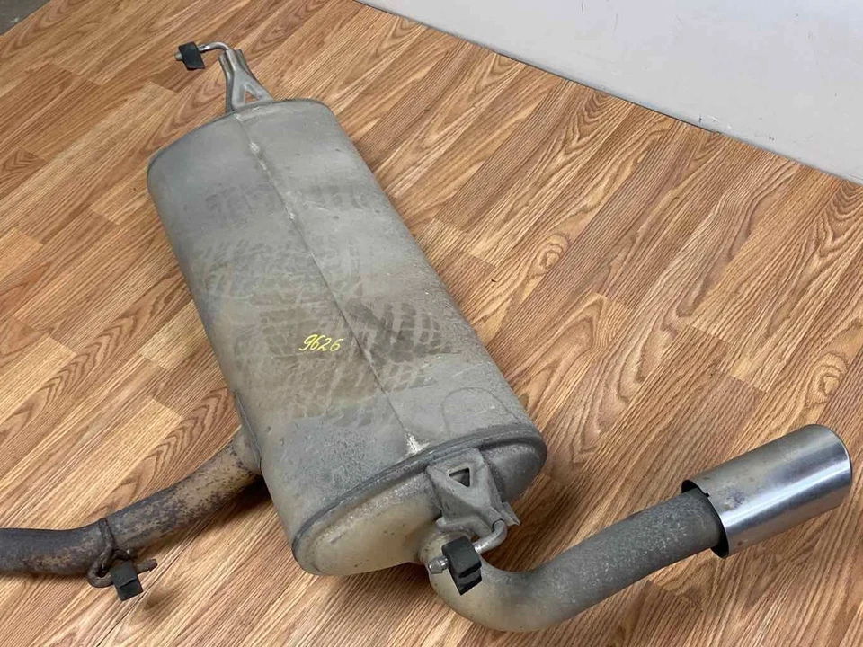 Silenciador de escape trasero Nissan 2,5 L OE para Nissan Rogue 2011-2012 Foto 2 de 4