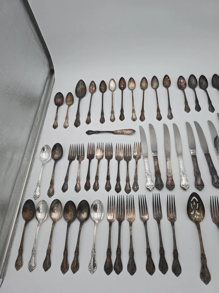 WM. A. ROGERS PREMIER TARNISHED SILVER ONEIDA U.S.A. PRESIDENT 57 - Image 2 of 2