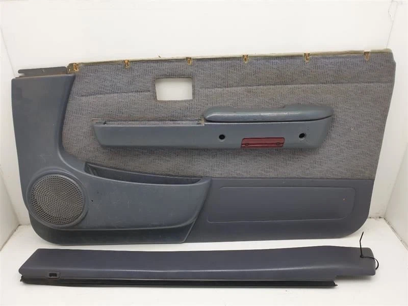 1999 TOYOTA TACOMA PRERUNNER PASSENGER SIDE FRONT DOOR PANEL  - Image 2 of 4