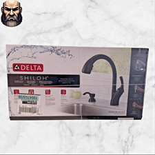 Delta Shiloh Single-Handle Pull-Out Sprayer Kitchen Faucet w/ ShieldSpray