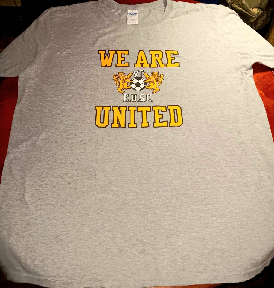 Gildan SoftStyle Niños Grande Unisex Ropa Activa VT E.U.S.C. Camiseta de fútbol Foto 2 de 4