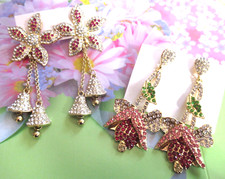 Flowers LONG Gold Chains DANGLING Bells Rose FLOWER Dangle Pierced Earrings NEW