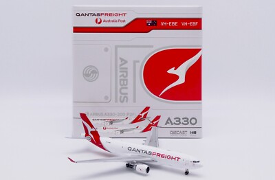 Qantas Freight A330-200(P2F) Reg: VH-EBE JC Wings Scale 1:400 Diecast XX40247
