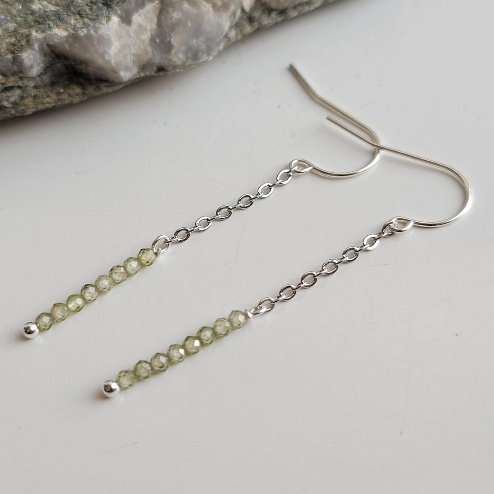 Boucles d'oreilles argent et péridot naturel fait main anti allergie pierre véritable