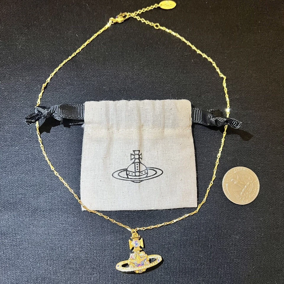 Cadena Collar Vivienne Westwood Astrid Estrella Oro Foto 3 de 4