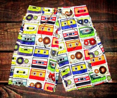 MENS BROKEN THREADS SURF CASSETTE TAPES LINED SWIM BOARD SHORTS SIZE M