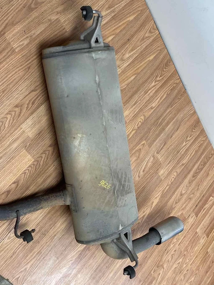 Silenciador de escape trasero Nissan 2,5 L OE para Nissan Rogue 2011-2012 Foto 3 de 4