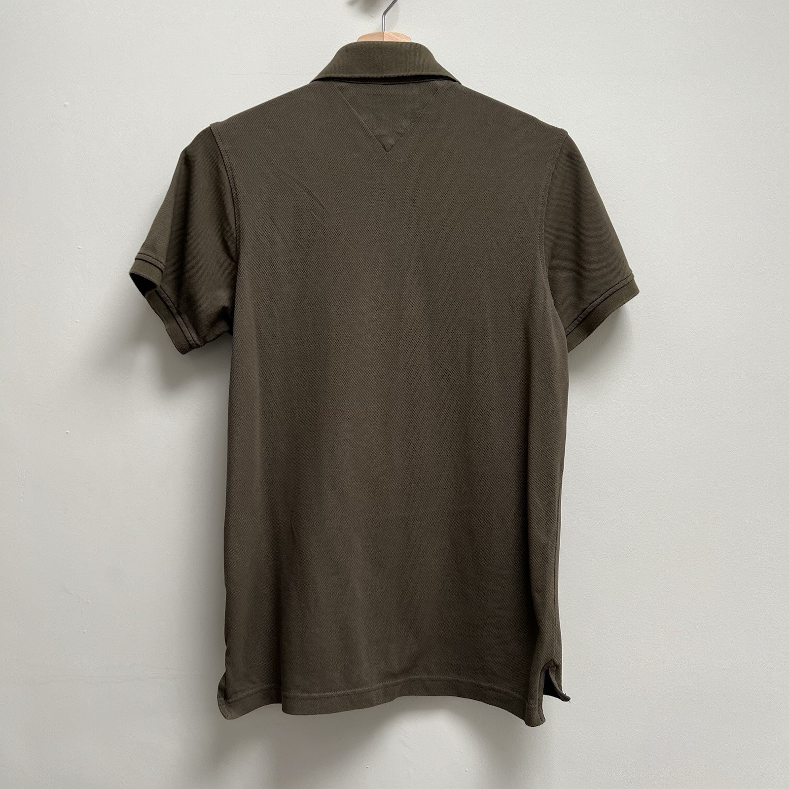 Tommy Hilfiger 1985 Slim Fit Short Sleeve Polo Shirt Medium Brown thumbnail 2