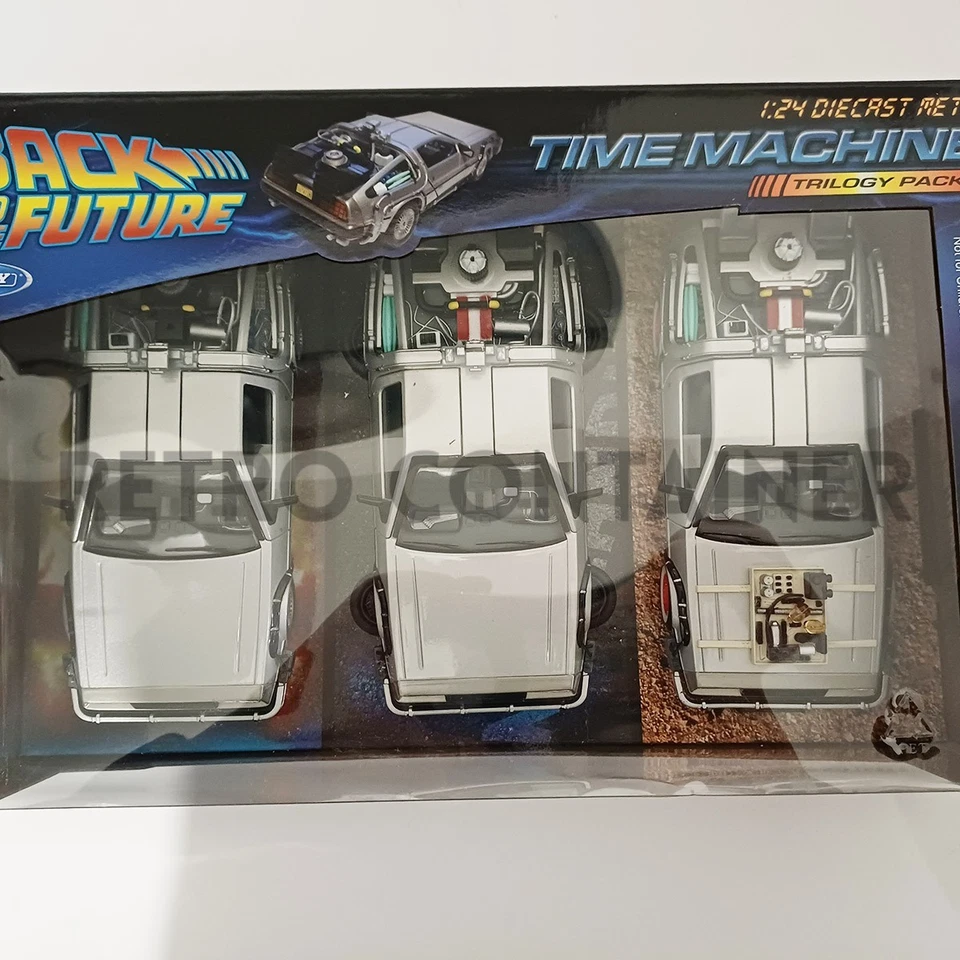 Welly 1:24 BACK TO THE FUTURE DELOREAN DMC 12 Movie I II III Die-Cast Model MISB - Immagine 3 di 4