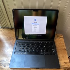 Apple MacBook 13 M2 8GB RAM 256GB SSD Midnigh...