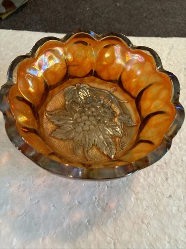 Vintage - Carnival Glass Heavy Grape Vintage bowl - 6"x2.75” Brown/Orange