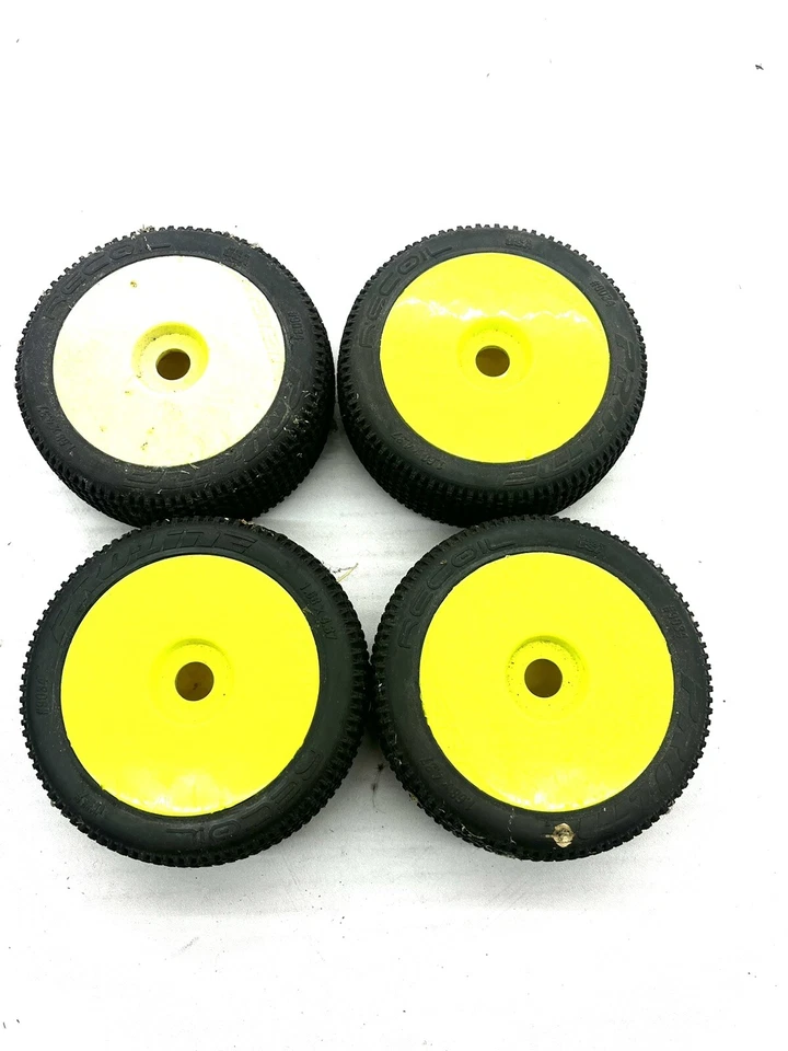Proline Tires #9034 Set Of 4 Yellow - Image 2 of 4