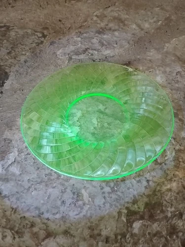 Vintage Anchor Hocking Uranium Glass Spiral Saucer Plate