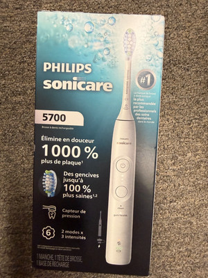 Philips Sonicare 5700 Series Electric White Toothbrush New in the Box