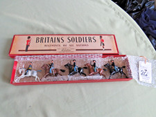 BRITAINS NO 2056 SET OF TOY LEAD CIVIL WAR US CAVALRY SOLDIERS IN BOX LOT 26A