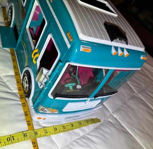 Breyer Horse Trailer Cruiser RV Van Motorhome Toy 2008 Blue With Accessories - Picture 23 of 24