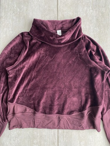 Women’s Lululemon Jumper Pullover Sweater Fleece / Velour Burgundy Size Medium - Picture 2 of 12