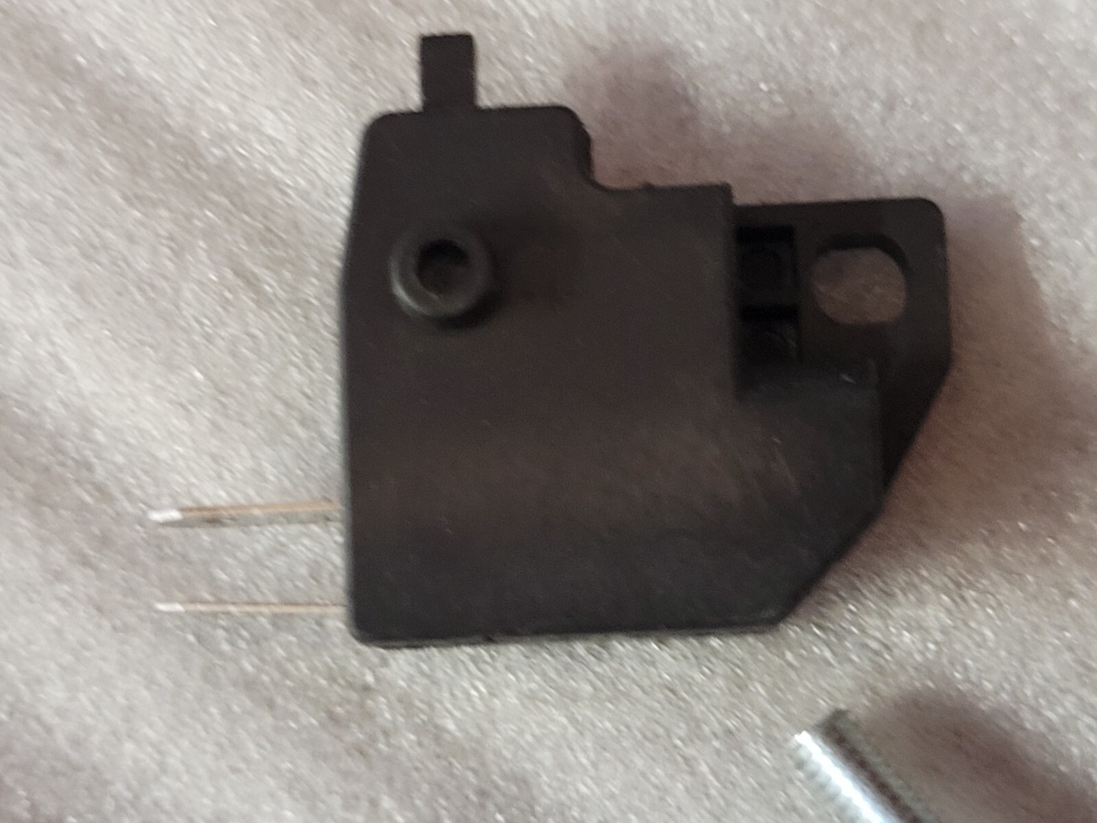 fits: SINNIS 125 CAFE RACER 2013-2019 FRONT BRAKE LIGHT STOP SWITCH + FITTINGS 