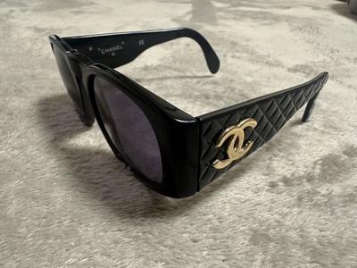 Authentic CHANEL Vintage Matelasse Sunglasses Black Gold CC  display picture 1